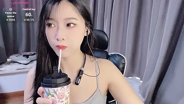 Snapshot of Cicicici-cc chatting on 03-30-26, 04:46 Cicicici-cc online show from 03-30-26, 04:46