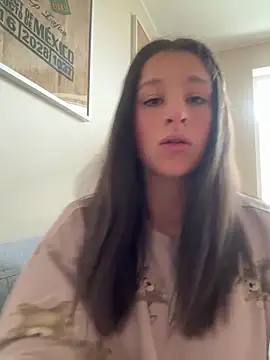 Snapshot of Keri_Clark chatting on 09-23-25, 11:24 Keri Clark online show from 09-23-25, 11:24
