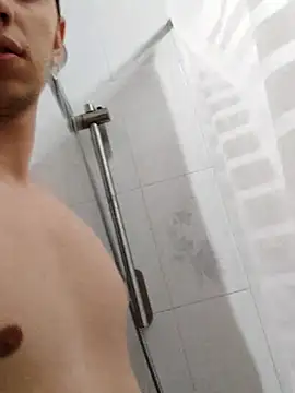 JoeisHere   online show from 09-19-25, 06:52