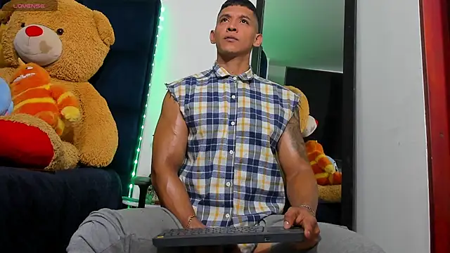 Evan Storn online show from 10-14-25, 12:17