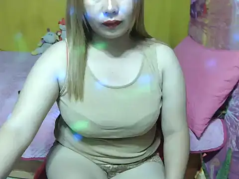 Strawberryyou online show from 12-05-25, 11:41