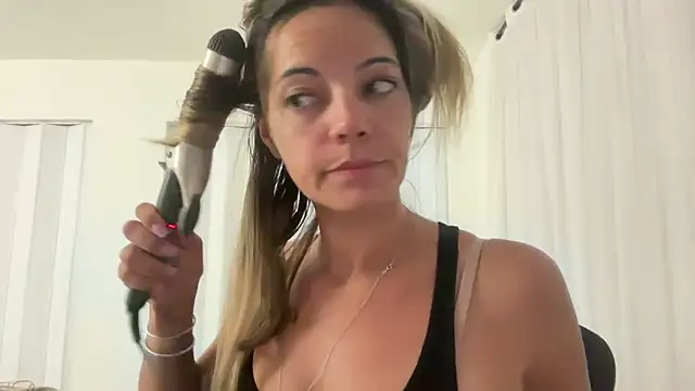 prettyykitty22 online show from 05-16-26, 02:52