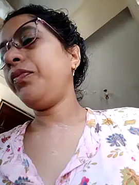 thanusi 2 online show from 11-20-25, 07:08