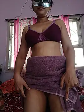 Snapshot of thanusi_2 chatting on 07-07-26, 06:47 thanusi 2 online show from 07-07-26, 06:47