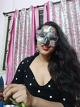 Snapshot of thanusi_2 chatting on 07-10-26, 05:26 thanusi 2 online show from 07-10-26, 05:26