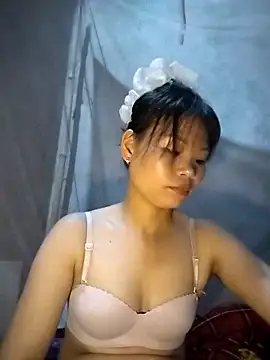 LinhNa999 online show from 10-03-25, 12:02