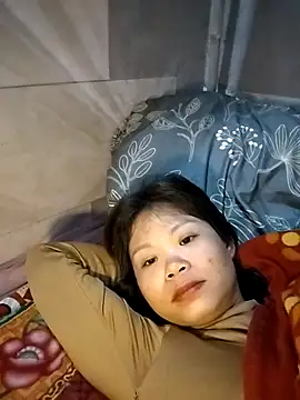 Snapshot of LinhNa999 chatting on 02-11-26, 03:44 LinhNa999 online show from 02-11-26, 03:44