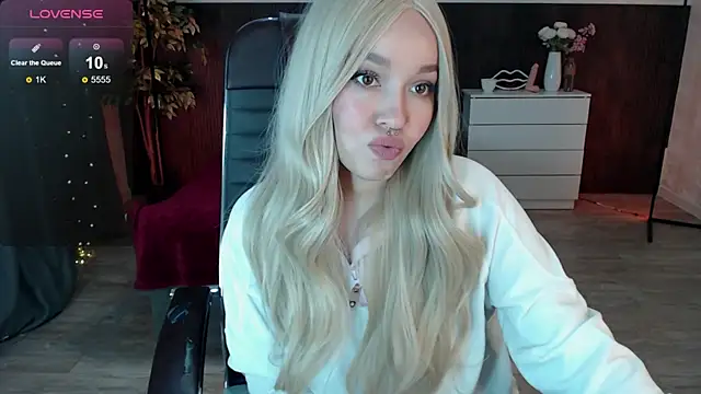 Sexy Alexia69 online show from 10-19-25, 06:14