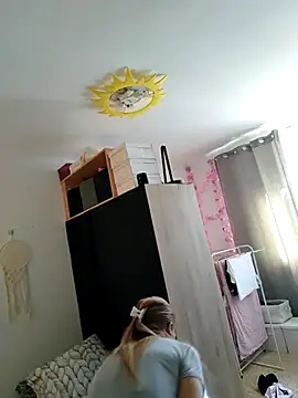 Snapshot of Mila_Luciphya chatting on 09-18-25, 12:18 Mila Luciphya online show from 09-18-25, 12:18