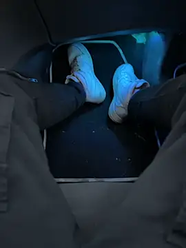 Snapshot of Manu97k chatting on 11-03-25, 05:52 Manu97k online show from 11-03-25, 05:52