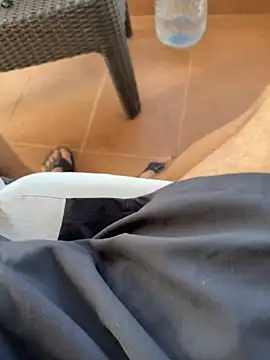 Snapshot of Manu97k chatting on 11-06-25, 09:32 Manu97k online show from 11-06-25, 09:32