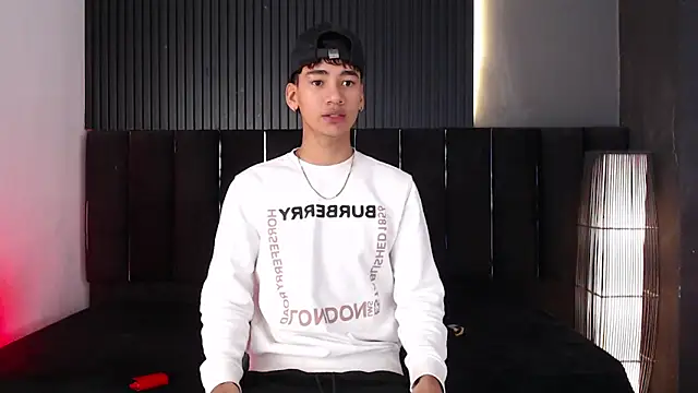 Dominic ghost online show from 03-27-26, 03:23