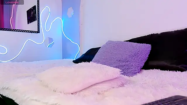 Dannyhot  online show from 11-09-25, 03:38