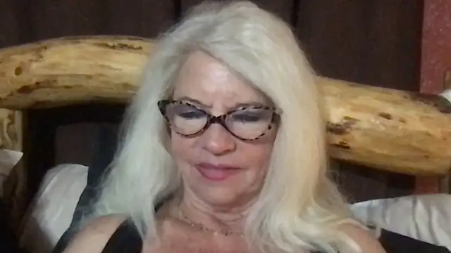 SubMissOlivia online show from 01-15-26, 01:54