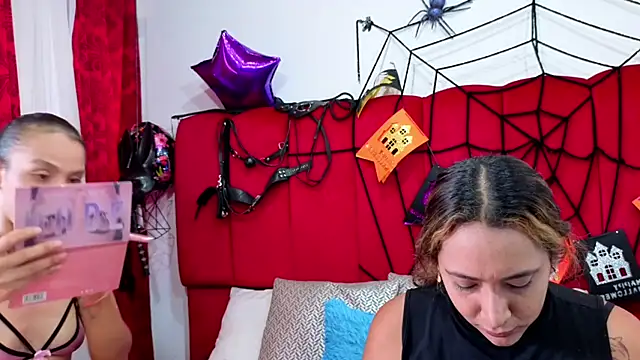 IsabelaANDalahia online show from 11-04-25, 02:05