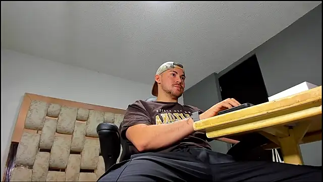 BrunoWalkerr online show from 09-22-25, 12:51