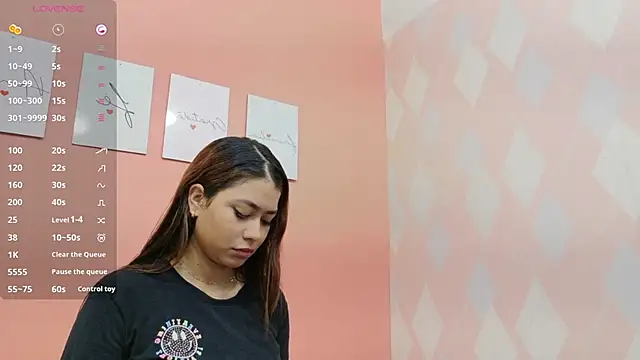 Snapshot of little_beillis chatting on 09-24-25, 01:14 little beillis online show from 09-24-25, 01:14