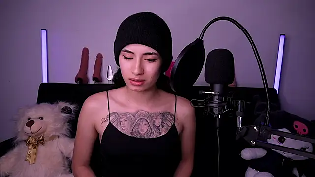 Alynn Bri  online show from 03-19-26, 01:53