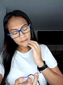 sarah garcia  online show from 05-31-26, 07:59