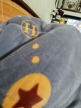 Snapshot of Boyshow88 chatting on 12-05-25, 01:31 Boyshow88 online show from 12-05-25, 01:31