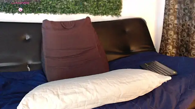 Snapshot of sam_ford_2 chatting on 02-19-26, 12:39 sam ford 2 online show from 02-19-26, 12:39