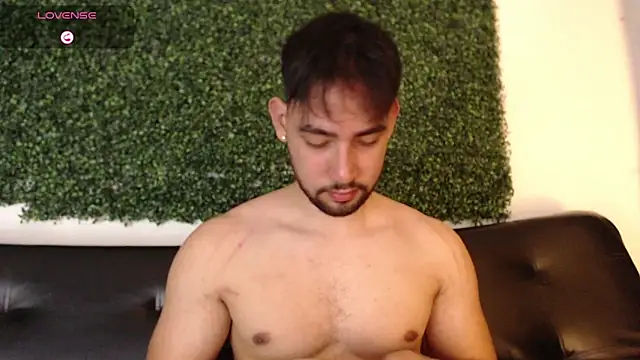 Snapshot of sam_ford_2 chatting on 03-08-26, 12:41 sam ford 2 online show from 03-08-26, 12:41