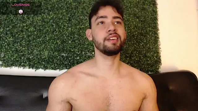 Snapshot of sam_ford_2 chatting on 03-15-26, 12:27 sam ford 2 online show from 03-15-26, 12:27