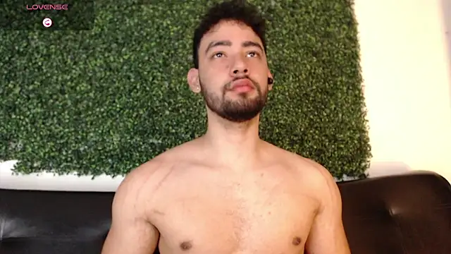 Snapshot of sam_ford_2 chatting on 03-24-26, 12:59 sam ford 2 online show from 03-24-26, 12:59