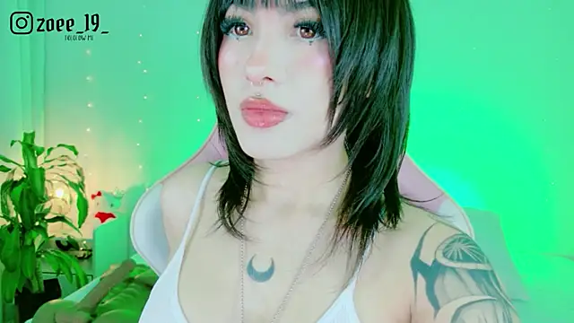 cuteezoe online show from 05-04-26, 03:35