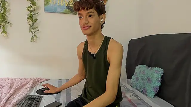 Peterfrost19 online show from 10-16-25, 03:24