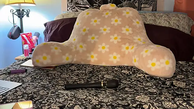 onlysunidreamss online show from 10-14-25, 01:17