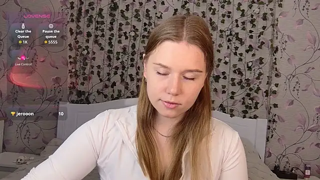  influensii  online show from 10-25-25, 07:27