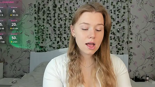  influensii  online show from 10-28-25, 05:11