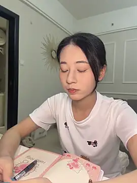 Snapshot of shishi0688 chatting on 04-23-26, 02:19 shishi0688 online show from 04-23-26, 02:19
