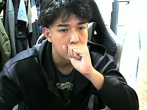 hunterXhan online show from 02-09-26, 01:59