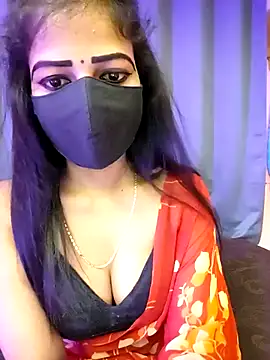 Misss-julli online show from 04-05-26, 01:36