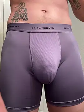 Snapshot of flacoone01 chatting on 09-28-25, 01:27 flacoone01 online show from 09-28-25, 01:27