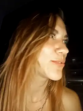 Snapshot of SlimBellaa chatting on 09-08-25, 08:08 SlimBellaa online show from 09-08-25, 08:08