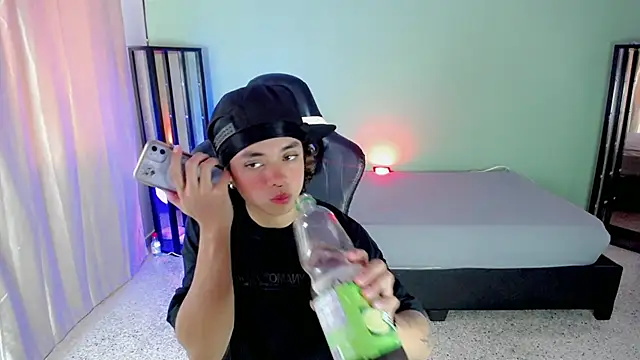 Stein  online show from 10-03-25, 02:25