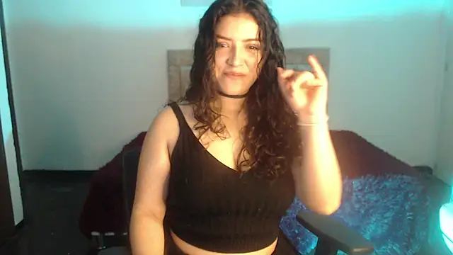 Snapshot of Noapino chatting on 12-21-25, 03:24 Noapino online show from 12-21-25, 03:24