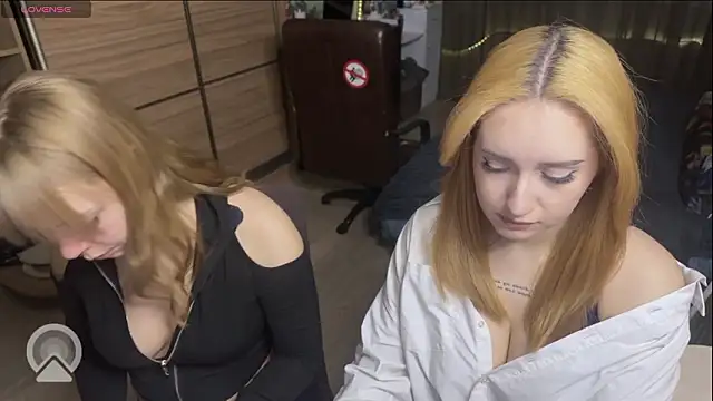 Snapshot of xxx_sandra_ chatting on 02-26-26, 03:22 xxx sandra online show from 02-26-26, 03:22