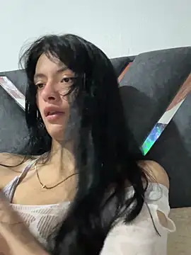 LiaCollings online show from 05-12-26, 11:18