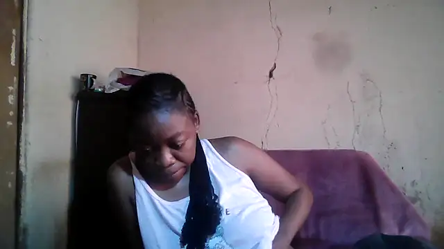 Snapshot of sexyhotchic93 chatting on 09-21-25, 06:15 sexyhotchic93 online show from 09-21-25, 06:15