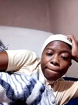 sexyhotchic93 online show from 10-16-25, 08:15