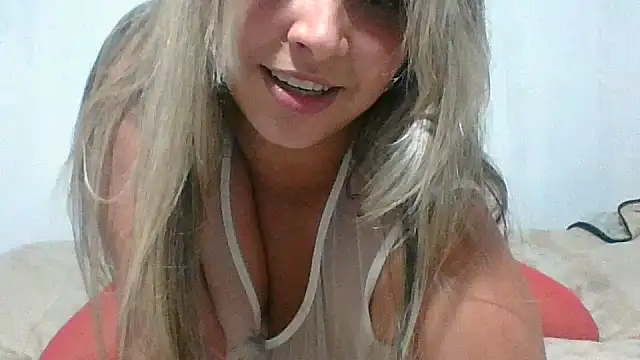 Snapshot of Loirasasafada chatting on 04-04-26, 08:06 Loirasasafada online show from 04-04-26, 08:06