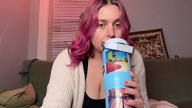 Snapshot of KandyHart chatting on 11-14-25, 01:15 KandyHart online show from 11-14-25, 01:15