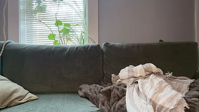 Snapshot of KandyHart chatting on 11-16-25, 06:35 KandyHart online show from 11-16-25, 06:35