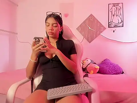 Valy hot online show from 09-08-25, 02:49