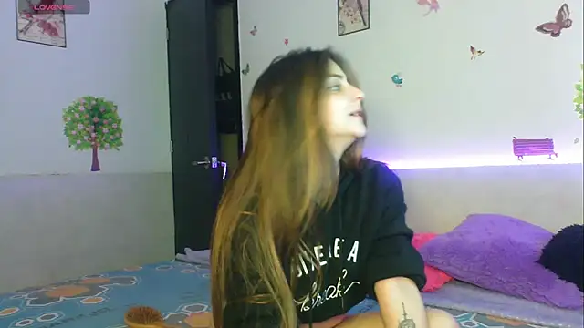 Snapshot of emily_cooper_t chatting on 09-30-25, 03:00 emily cooper t online show from 09-30-25, 03:00