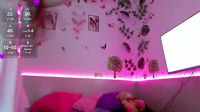 Snapshot of emily_cooper_t chatting on 10-23-25, 08:07 emily cooper t online show from 10-23-25, 08:07